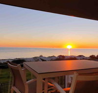 Luxurious 3 bedroom beachfront - panoramic views - Winery Find