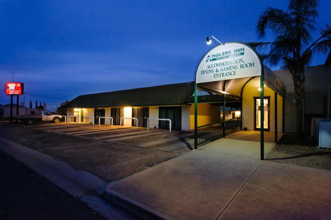 The Anglers Inn - Winery Find 1