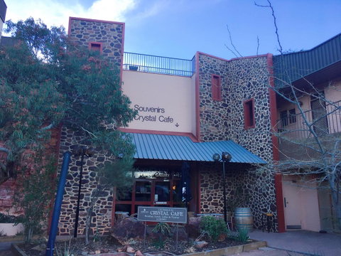 Desert Cave Hotel - Winery Find 34