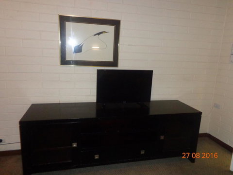Adelaide Backpackers And Travellers Inn - Winery Find 18