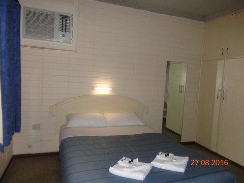 Adelaide Backpackers And Travellers Inn - Winery Find 20