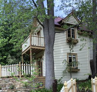 Aldgate Creek Cottage Bed and Breakfast - Winery Find