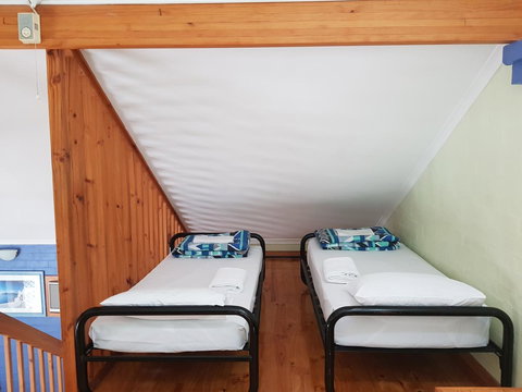 Mandurah Family Resort - Winery Find 11