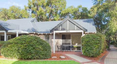 Bayview Geographe Resort Busselton - Winery Find 0