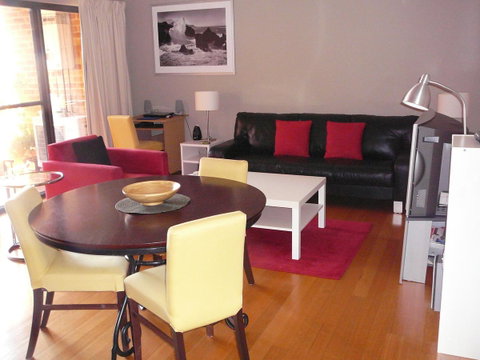 Parklane Apartments - Winery Find 27