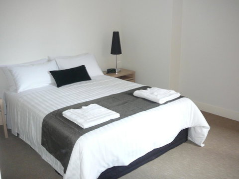 Parklane Apartments - Winery Find 34