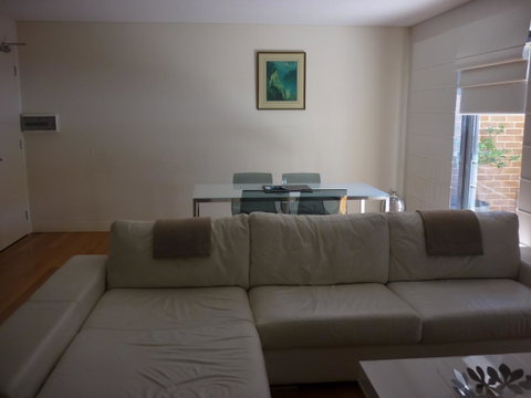 Parklane Apartments - Winery Find 33