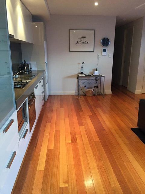 Parklane Apartments - Winery Find 1