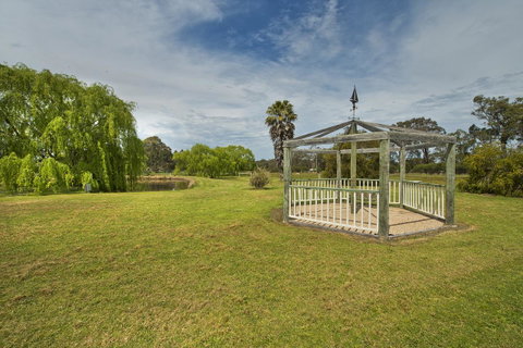 Rayanne Homestead - Winery Find 14