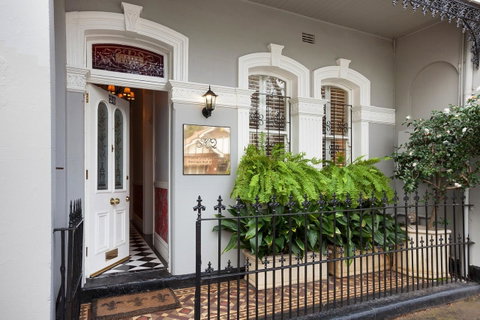 Stunning Terrace In Centennial Park - Winery Find 0