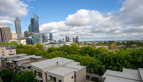 Perth Short Stays - Winery Find 9