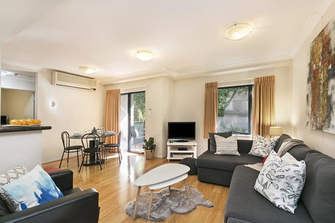 Perth Short Stays - Winery Find 30