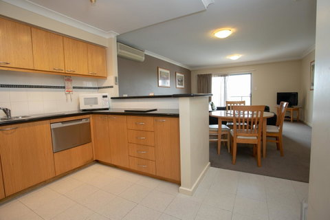 Perth Short Stays - Winery Find 11