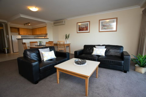 Perth Short Stays - Winery Find 6