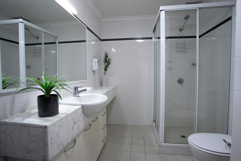 Perth Short Stays - Winery Find 7