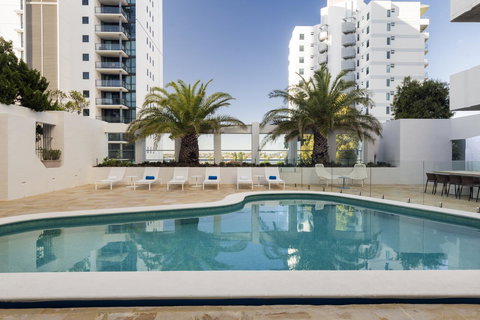 Pan Pacific Perth - Winery Find 13