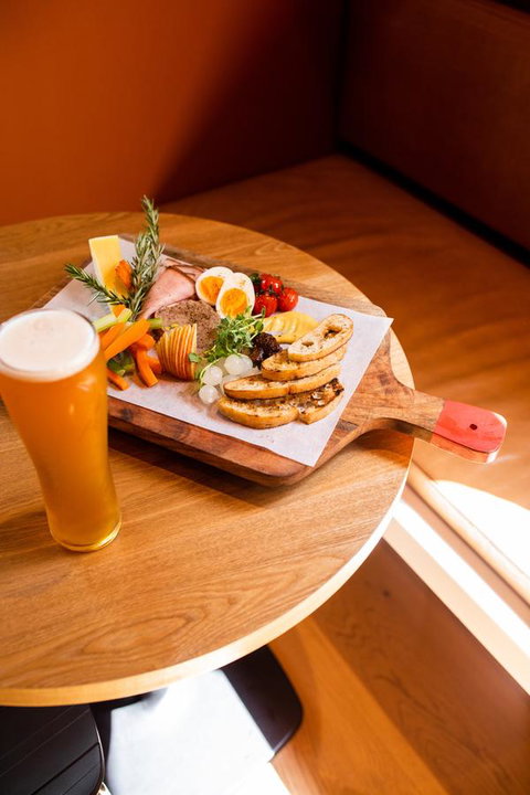 Pan Pacific Perth - Winery Find 38