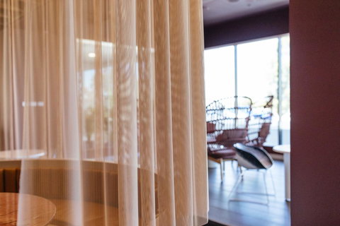 Pan Pacific Perth - Winery Find 32