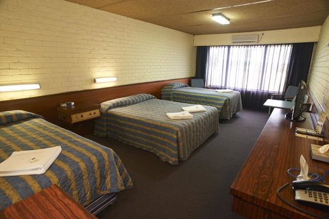 Dog Rock Motel - Winery Find 42