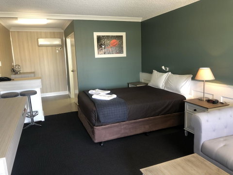 Dog Rock Motel - Winery Find 10