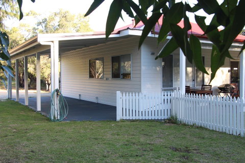 Sapphire Chalets, Augusta - Winery Find 6