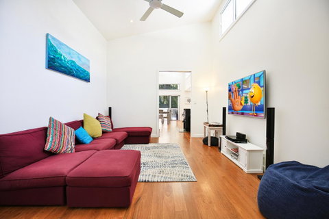 Calming Waters - Pet Friendly - Community Pool - Winery Find 9