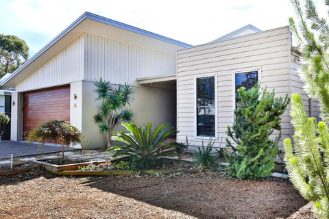 Calming Waters - Pet Friendly - Community Pool - Winery Find 37
