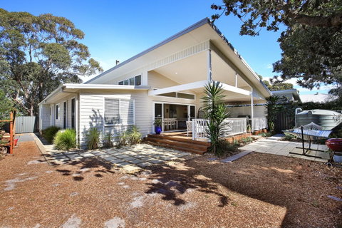 Calming Waters - Pet Friendly - Community Pool - Winery Find 32