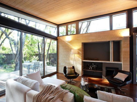 Aqua Resort Busselton - Winery Find 16