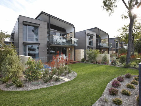 Aqua Resort Busselton - Winery Find 21