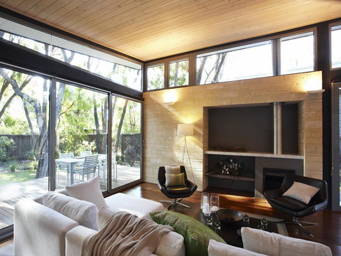 Aqua Resort Busselton - Winery Find 14