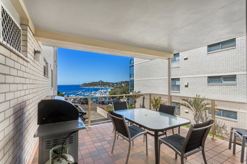Laman Lodge, Unit 2, 15 Laman Street - Winery Find 13