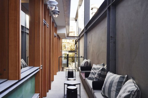 Alex Hotel - Winery Find 24