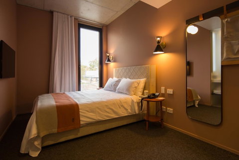 Alex Hotel - Winery Find 6