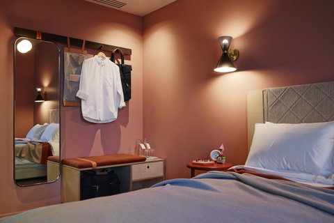 Alex Hotel - Winery Find 27