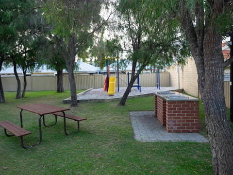 FortyOne - Oceanside Retreat Busselton - Winery Find 41