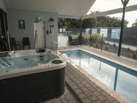 FortyOne - Oceanside Retreat Busselton - Winery Find 3