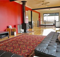 Pendeli Beach House - Winery Find