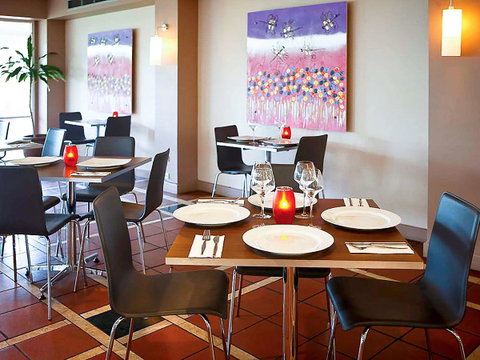 The Continental Hotel - Winery Find 31