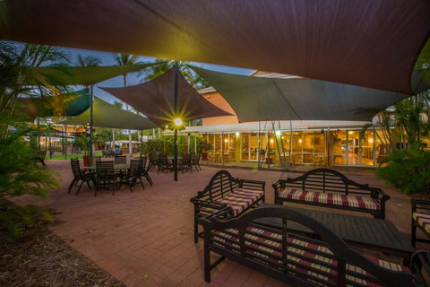 The Continental Hotel - Winery Find 11