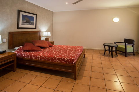 The Continental Hotel - Winery Find 37