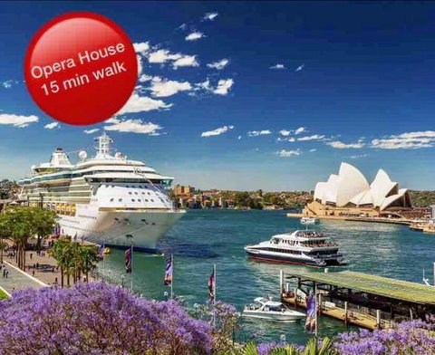 Heritage Townhouse Near Harbour Bridge - Winery Find 1