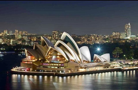 Heritage Townhouse Near Harbour Bridge - Winery Find 24