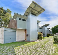 Sun Worship Eco Villas - Winery Find