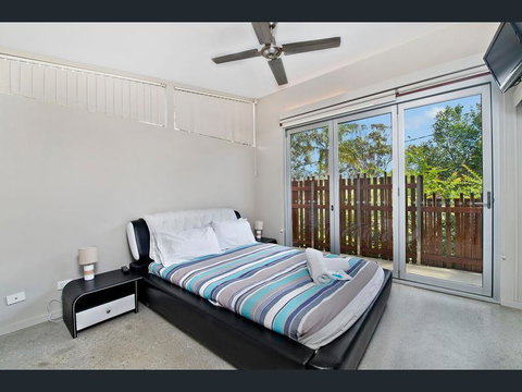 Crescent Head Spa Villa - Winery Find 8
