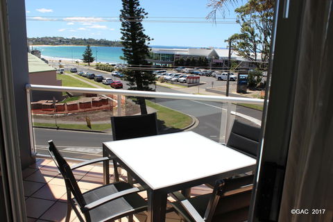 Mollymook Cove Apartments - Winery Find 7