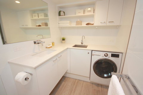 Cossies By The Sea - Winery Find 6