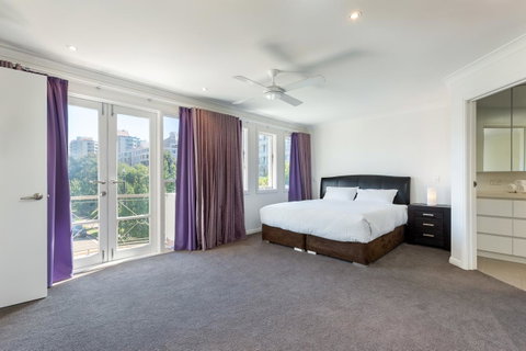 Kensington Self-Contained Modern House (89BROM) - Winery Find 1