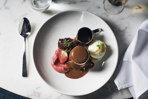 Rydges Sydney Airport Hotel - Winery Find 18