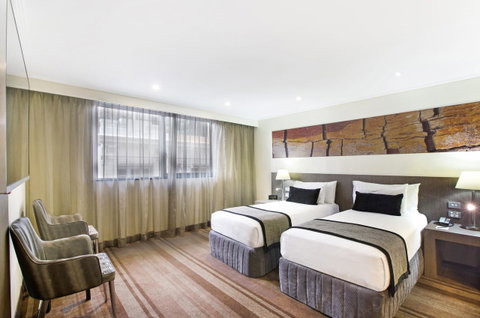 Rydges World Square - Winery Find 11